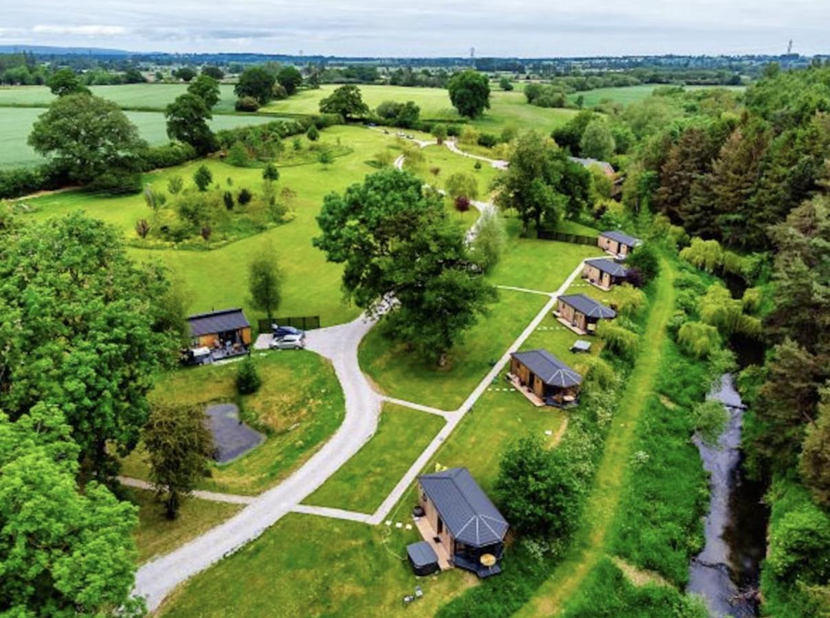 Riverside Cabins Shrewsbury Dış mekan fotoğraf