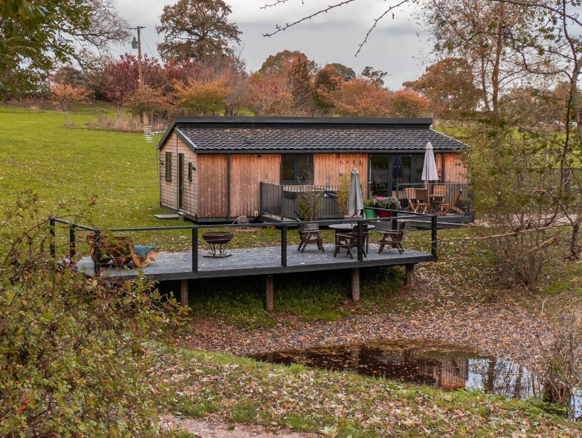 Riverside Cabins Shrewsbury Dış mekan fotoğraf