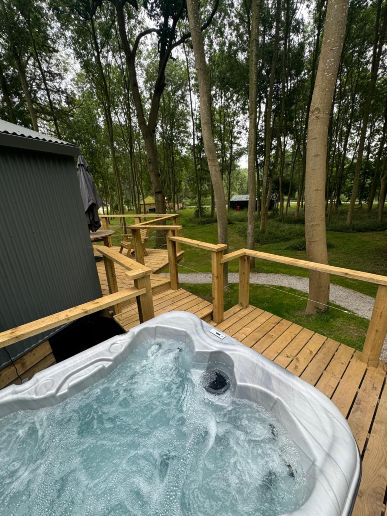 Riverside Cabins Shrewsbury Dış mekan fotoğraf